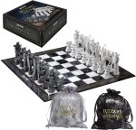 The Noble Collection Harry Potter Wizard Chess Set - Image 2