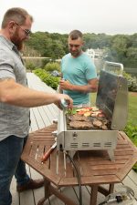 Cuisinart Outdoor Gas Grill, 2000 BTU, Portable, 2-Burner - Image 12